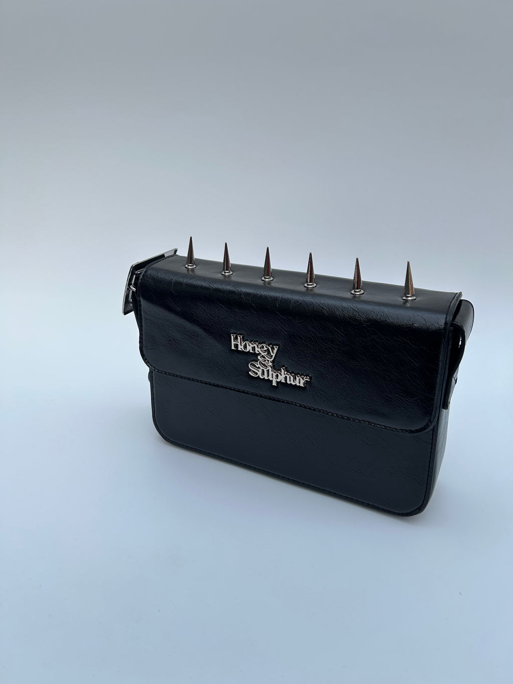 IMPERFECT Night Thorne bag