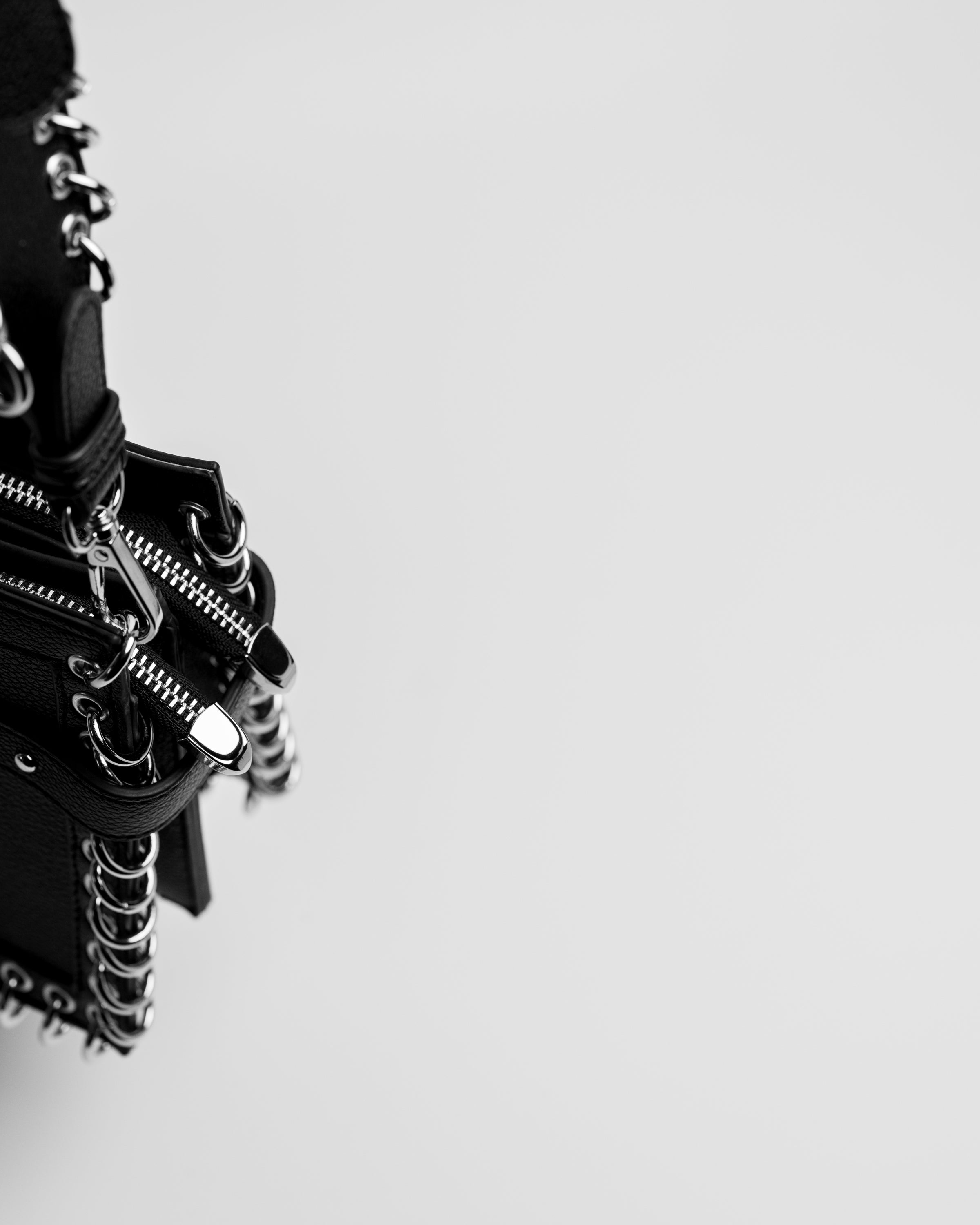 Orbis Bag in Dark Matter