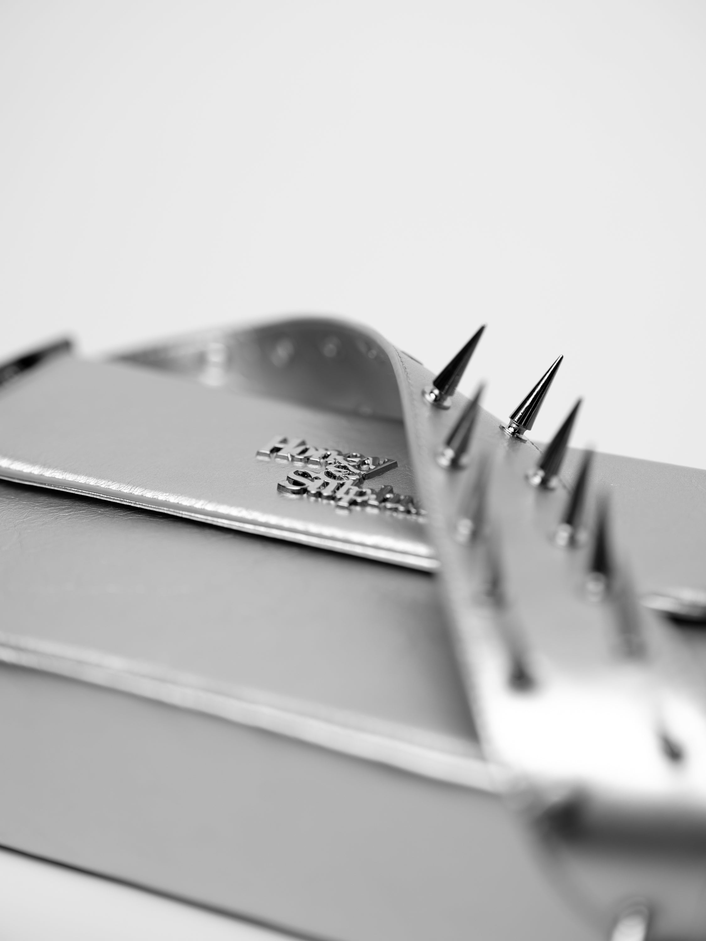 Frost Thorne Shoulder Bag