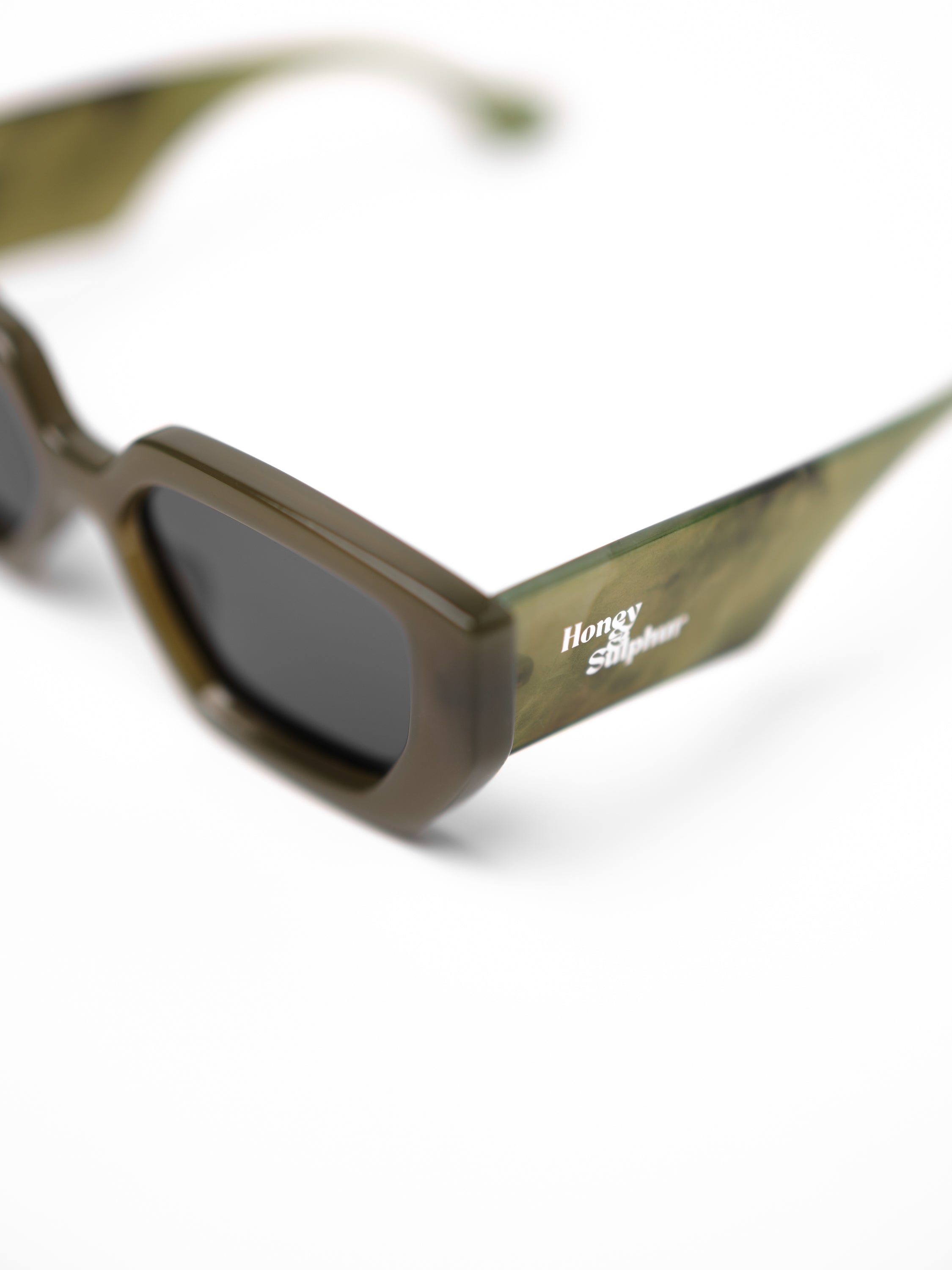 Sun Eater Sunglasses in Moss