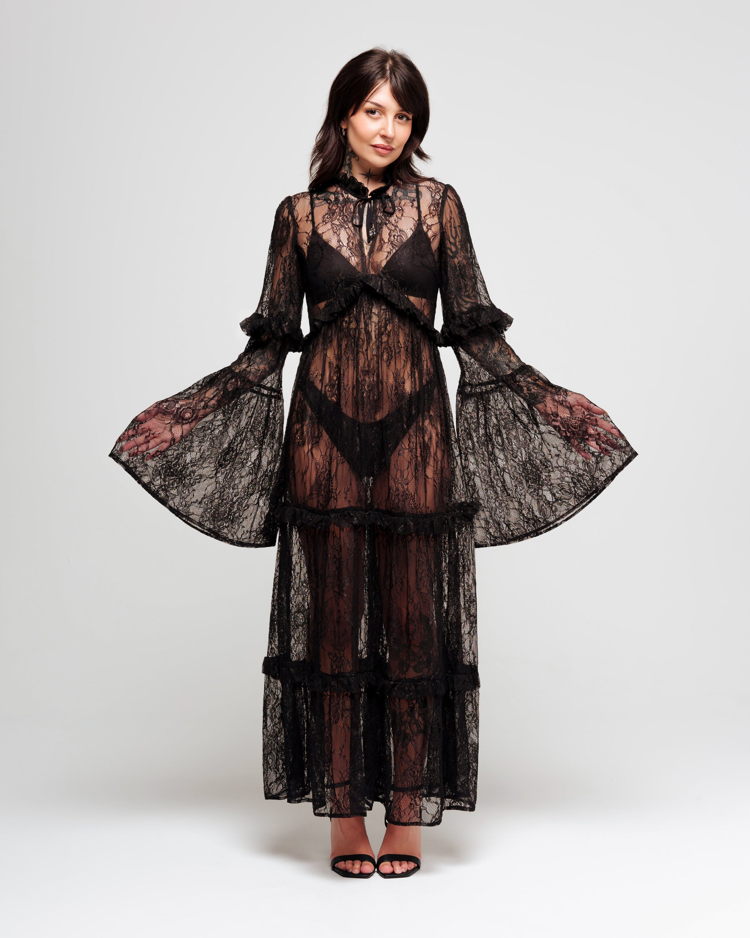 Velamen Lace Maxi Dress