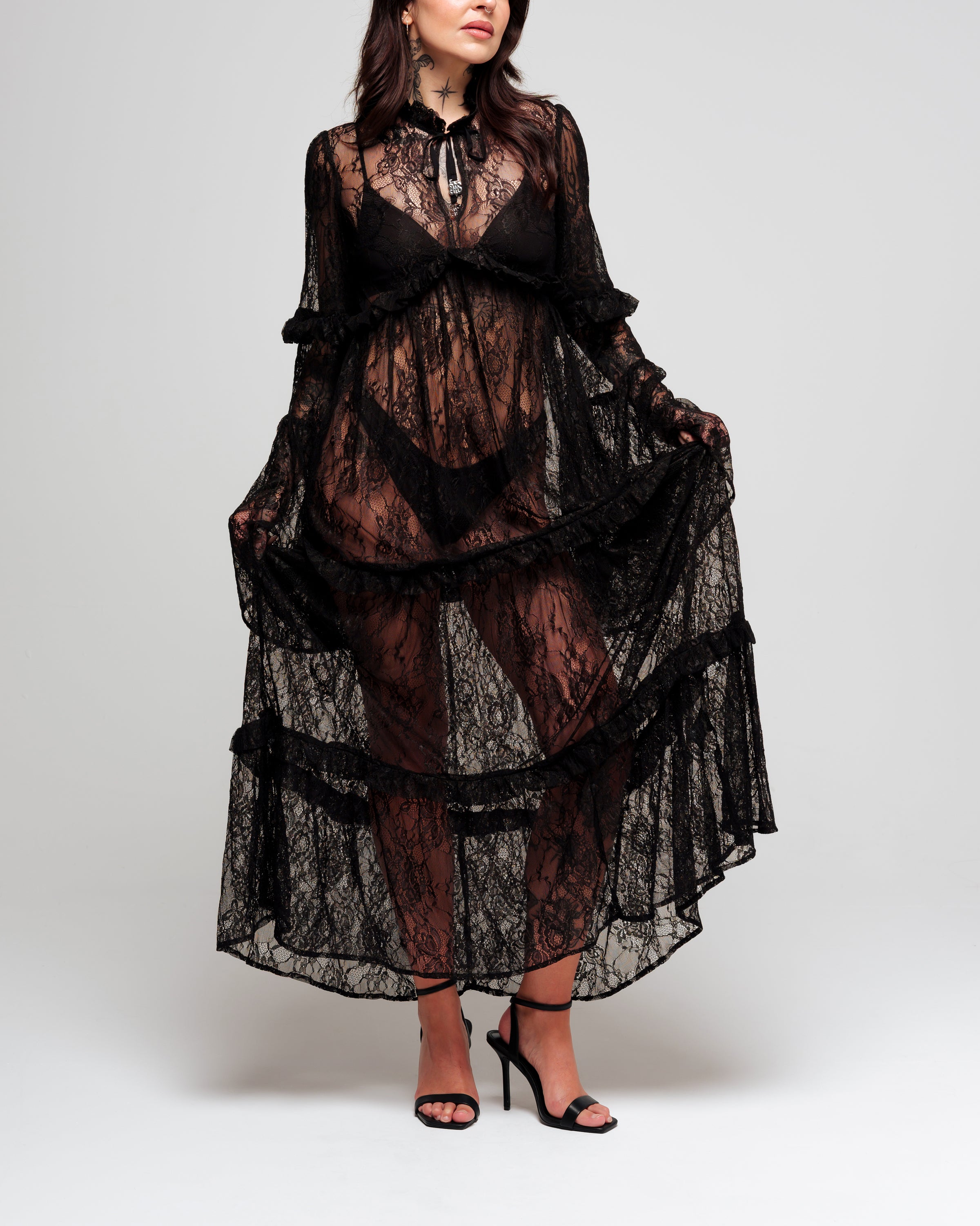 Velamen Lace Maxi Dress