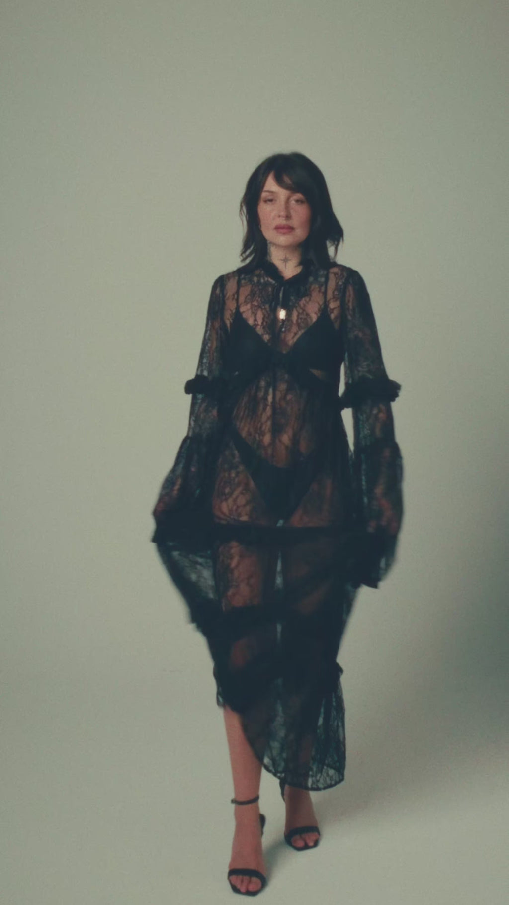 Velamen Lace Maxi Dress
